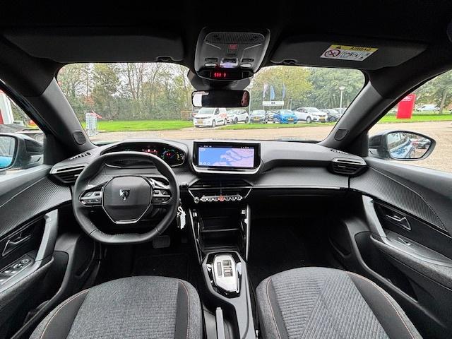Peugeot 2008 1.2 hybrid 110pk e-dcs6 business apple carplay & android auto 