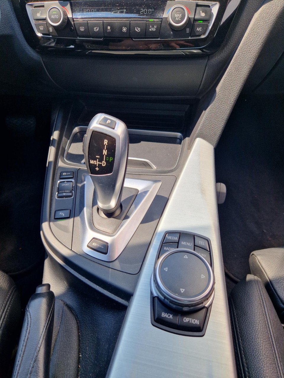 BMW 3-serie 330e centennial high executive