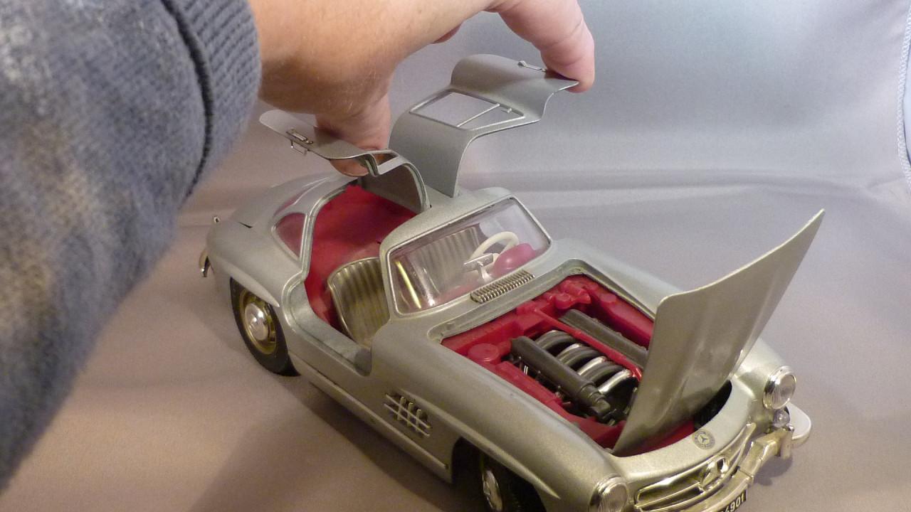 Model auto Mercedes 300 SL