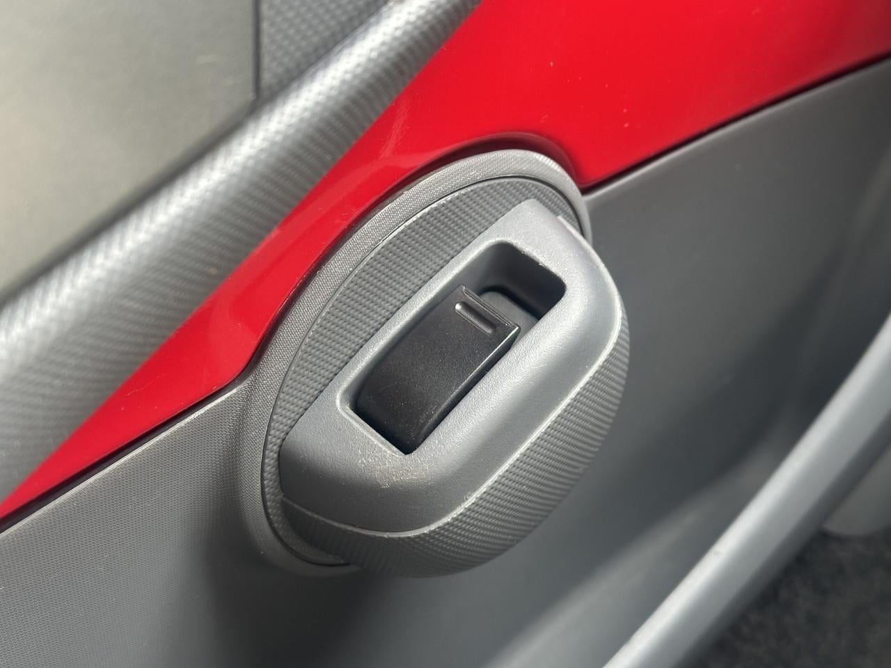 Toyota Aygo 1.0-12V + / Elektr. ramen / NAP / APK t/m 05-2027