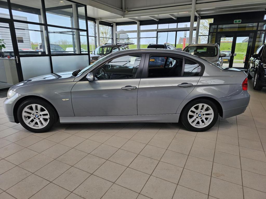 BMW 3-serie 318i business line