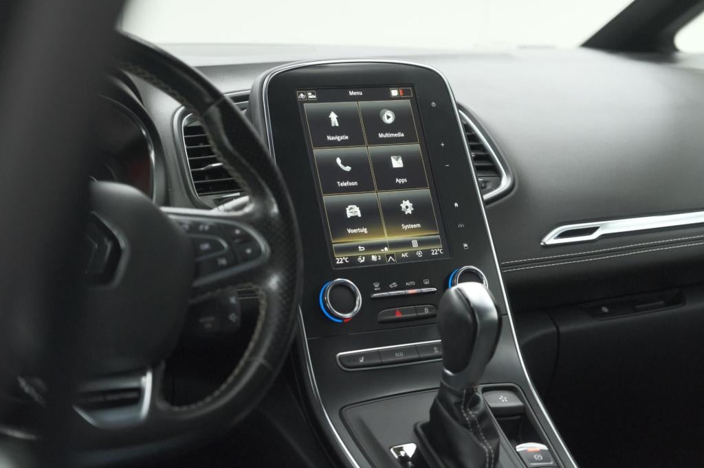 Renault Scenic tce 140 edc black edition | trekhaak | panoramadak | adaptie