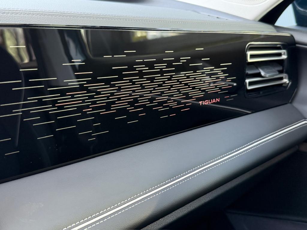 Volkswagen Tiguan 1.5 204pk ehybrid elegance | trekhaak | 360 camera | dode