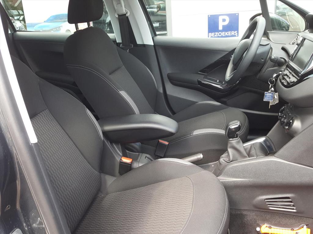 Peugeot 208 1.2 82pk 5d blue lion navigatie | airco | cruise control | park