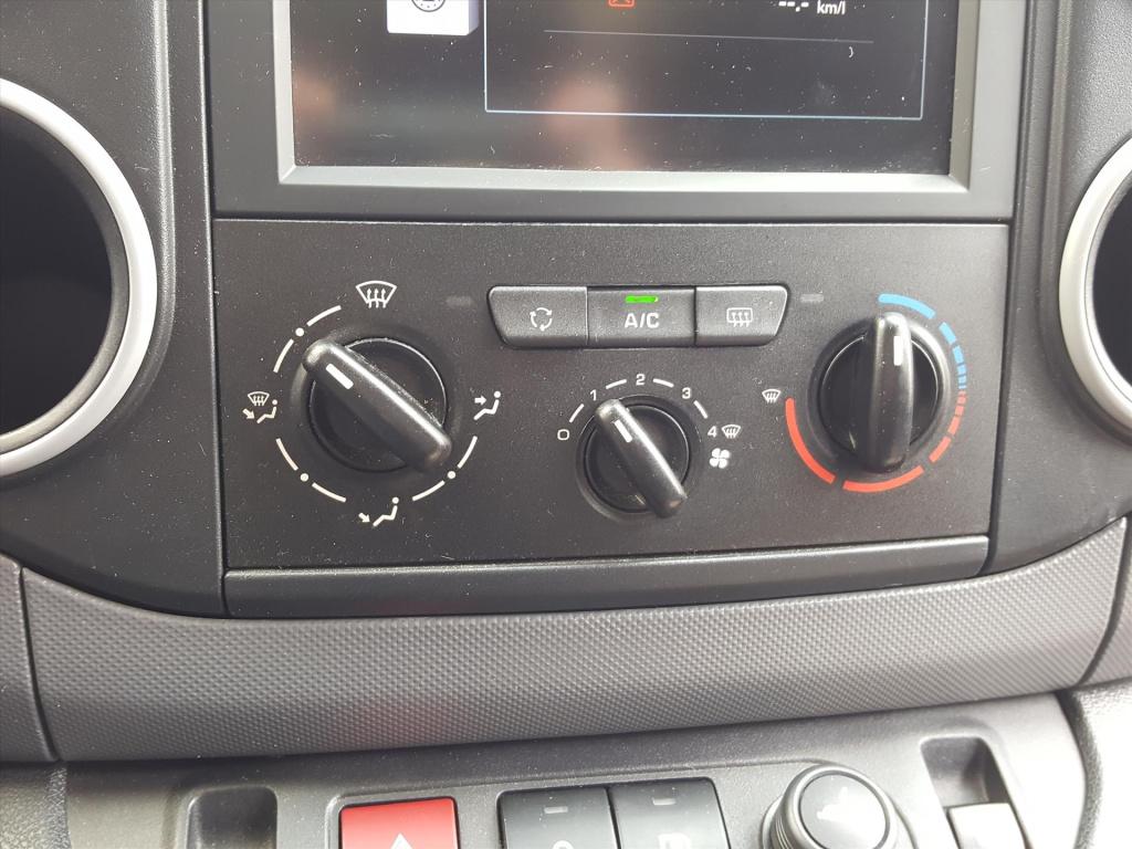 Citroen Berlingo 1.6 100pk benzine 3p navigatie | apple carplay | achterdeu