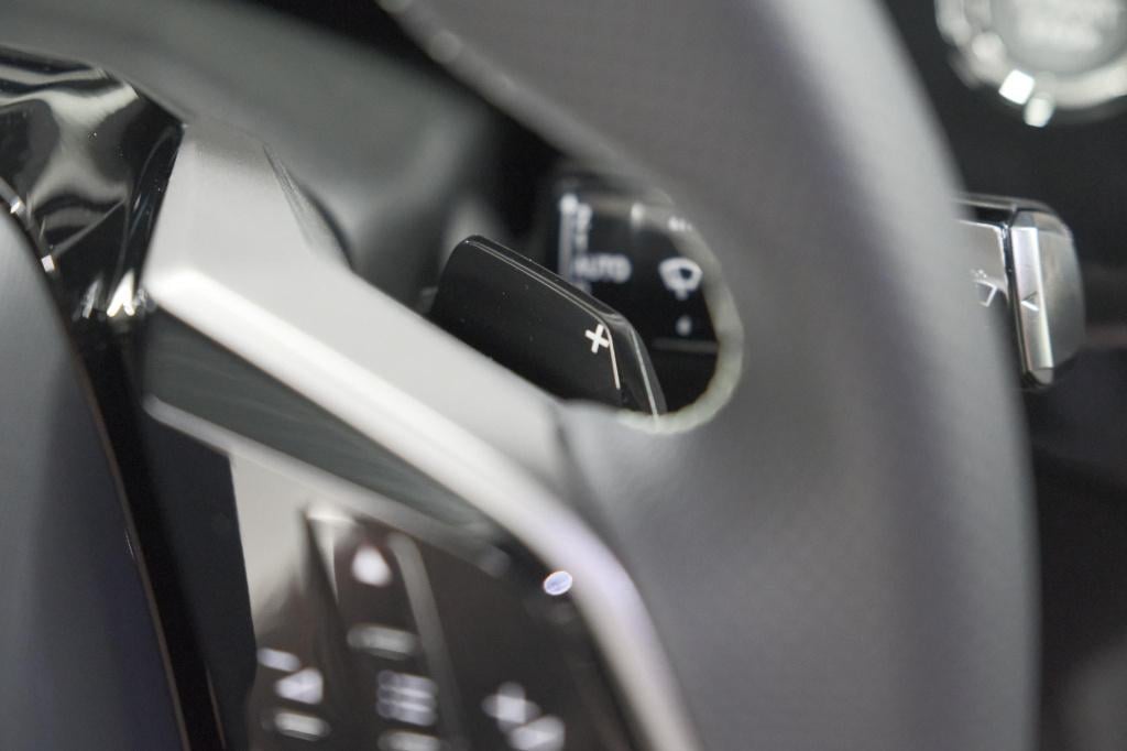 Peugeot E-3008 gt 210 73 kwh | schuif-/kanteldak | 360 vision & drive assis