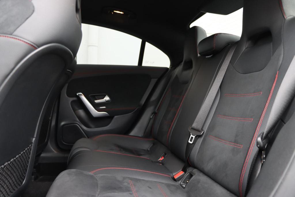 Mercedes-Benz Cla 200 amg line 163pk