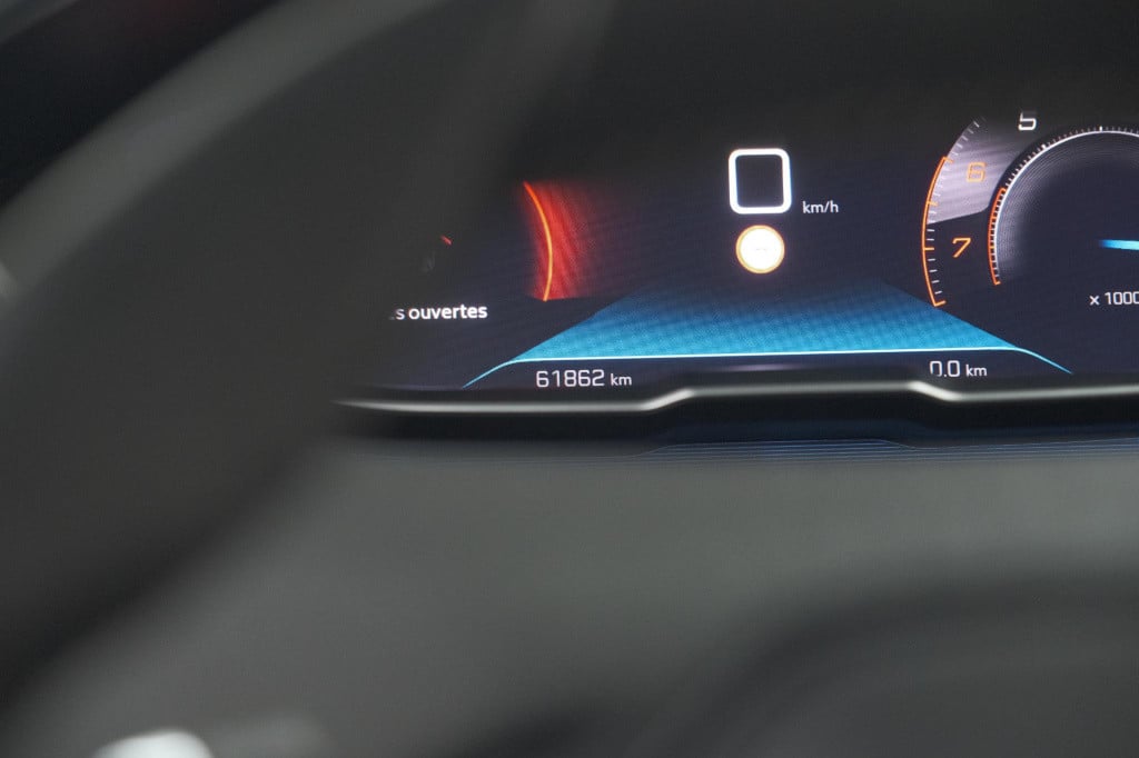Peugeot 5008 puretech 130 eat8 active pack business | 7 zitplaatsen | camer