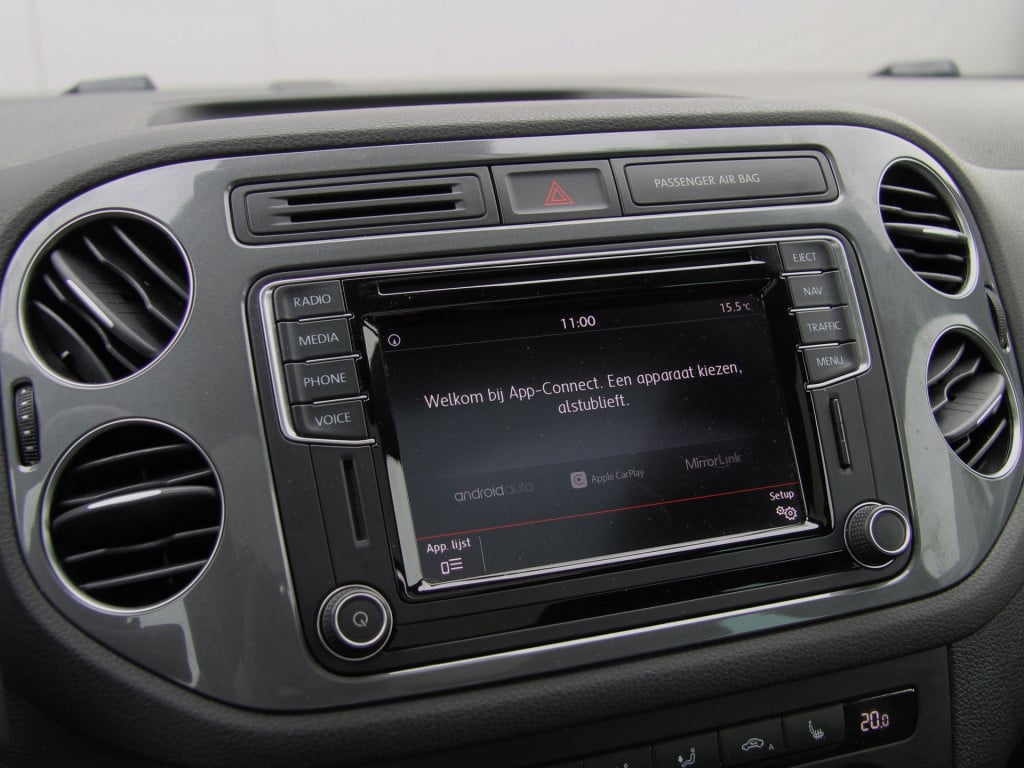 Volkswagen Tiguan 1.4 tsi 150pk dsg r-line | pano dak | trekhaak