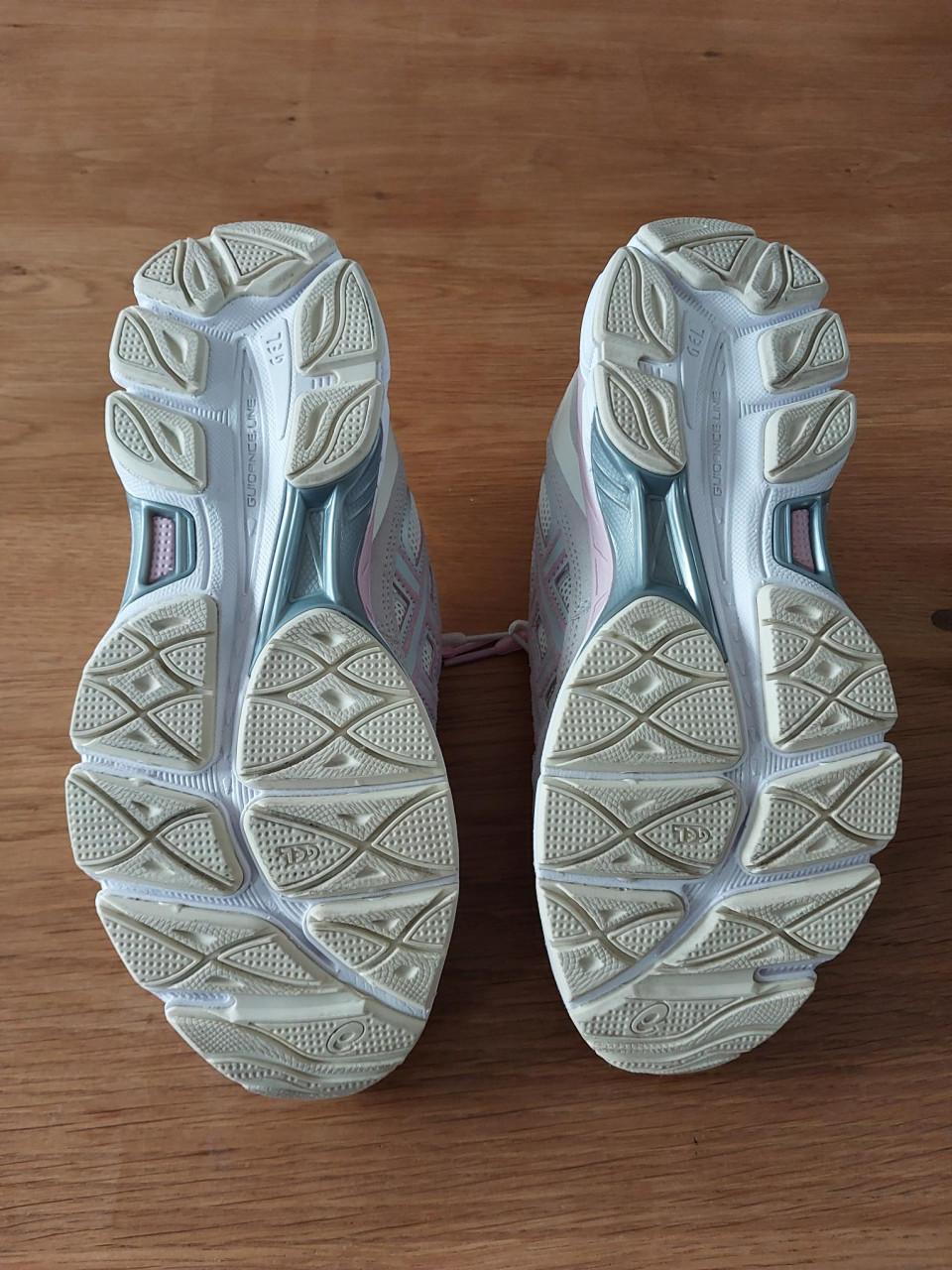 Asics SportStyle Gel unisex sneakers