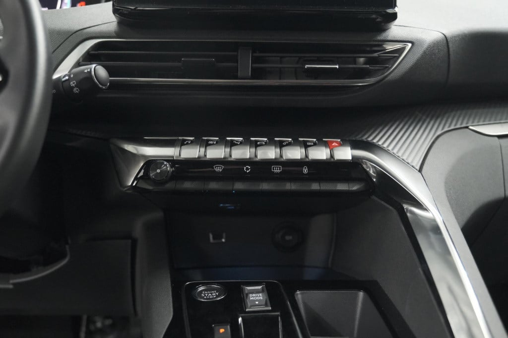 Peugeot 5008 hybrid 136 e-dsc6 allure | camera | apple carplay | navigatie 