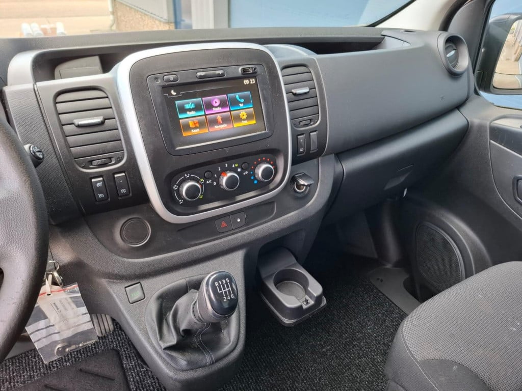 Renault Trafic 1.6 dci 95 t29 l1h1 comfort airco / cruise controle / navi /