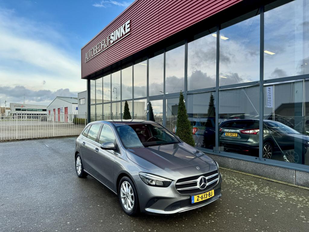 Mercedes-Benz B-Klasse 180 launch edition premium plus