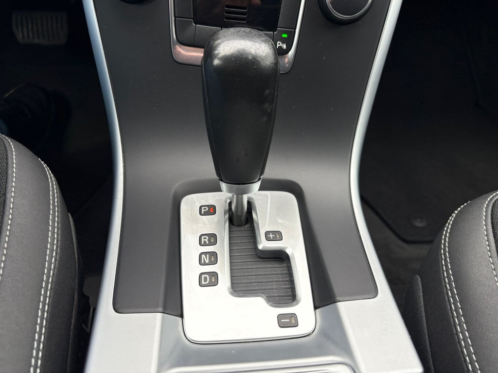 Volvo XC60 2.0 t5 kinetic