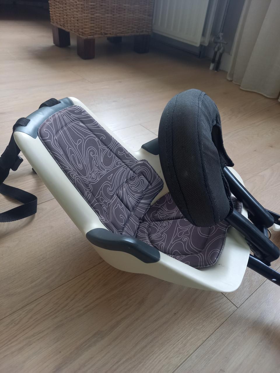 Fietsstoeltje Bobike voor.