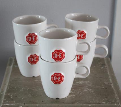 6 stuks Douwe Egberts kopjes