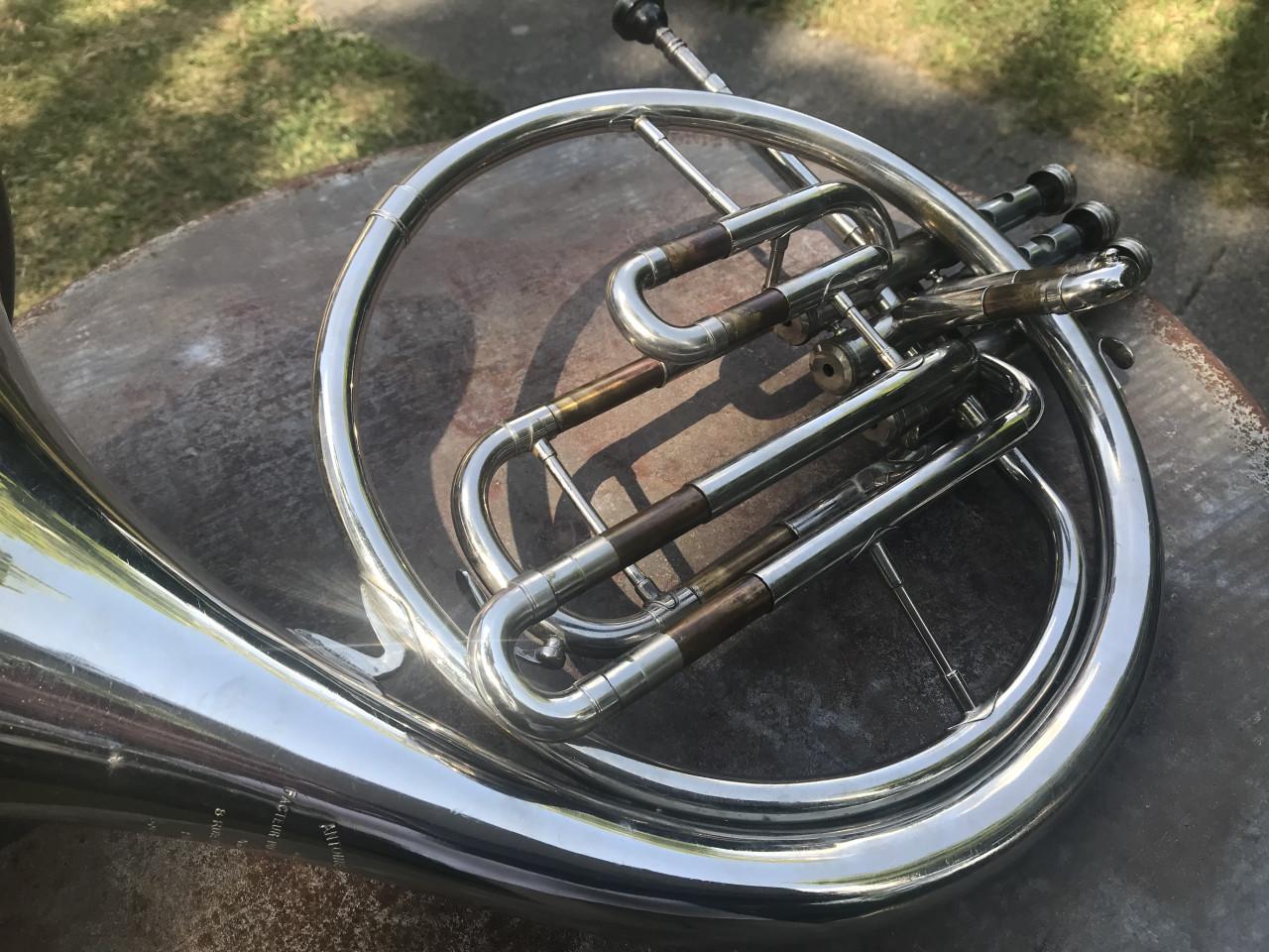 Franse hoorn ANTOINE COURTOIS PARIS