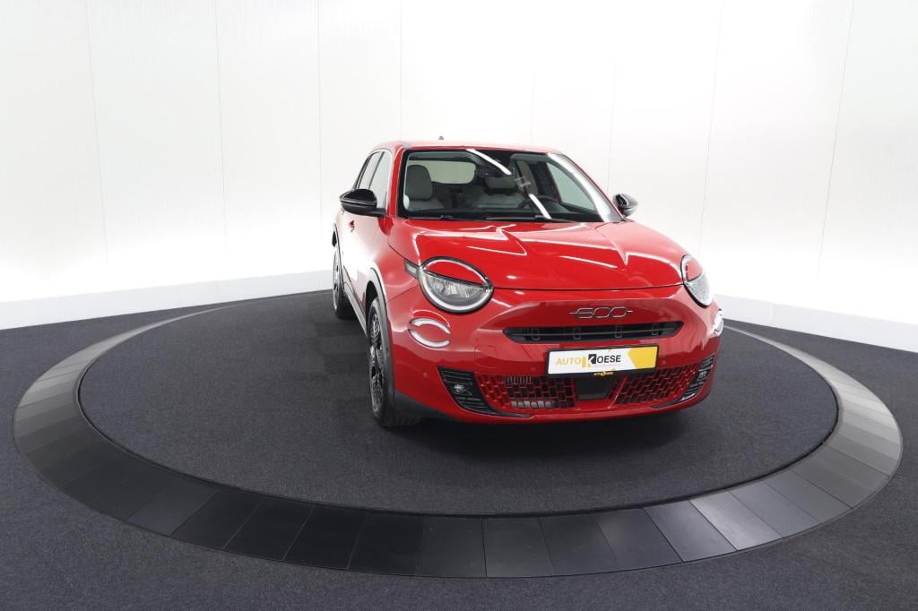 Fiat 600 1.2 hybrid 110 la prima | elektrische achterklep | adaptieve cruis