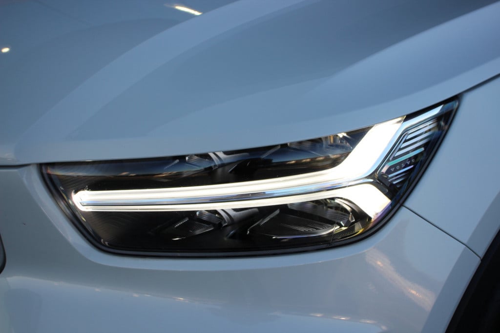 Volvo XC40 2.0 t4 inscription | 190pk | camera | el. trekhaak