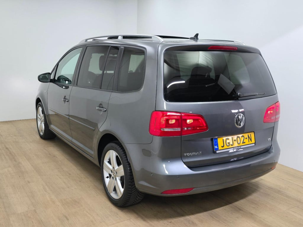 Volkswagen Touran occasion 1.4 tsi 5 persoons met panoramadak en grote koff