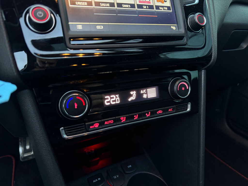 Volkswagen Polo 1.8 tsi gti * panoramadak * navigatie * cruise control