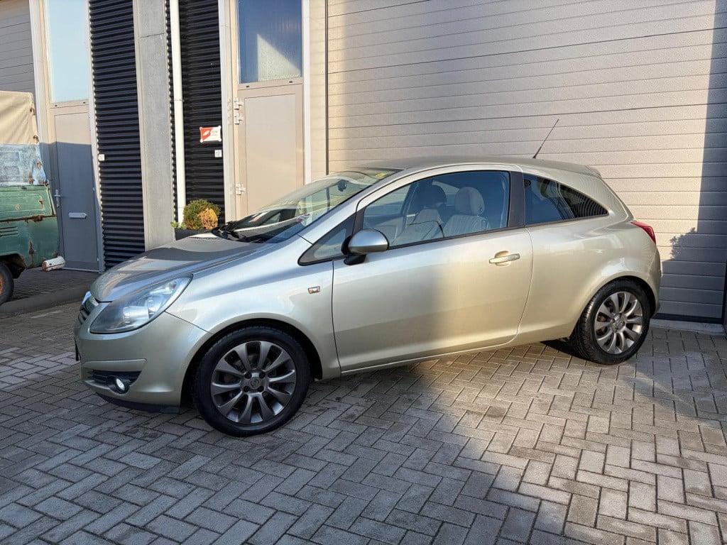 Opel Corsa 1.2-16v '111' edition/133.000 nap/cruise ctrl/airco/trekhaak/