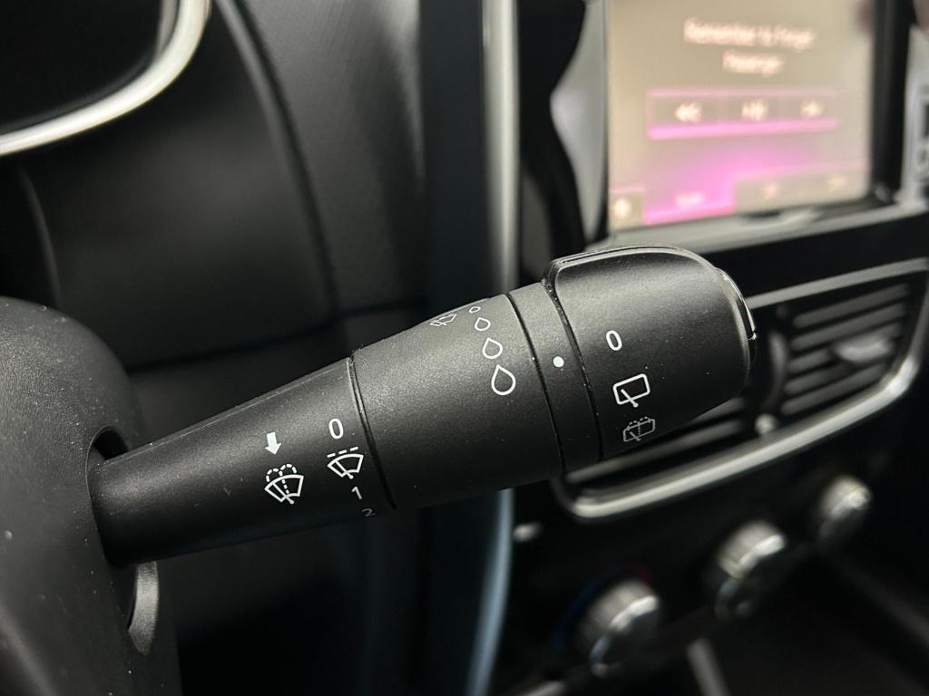 Renault Clio estate occasion 0.9 tce limited | zwart | airco | tweedehands 