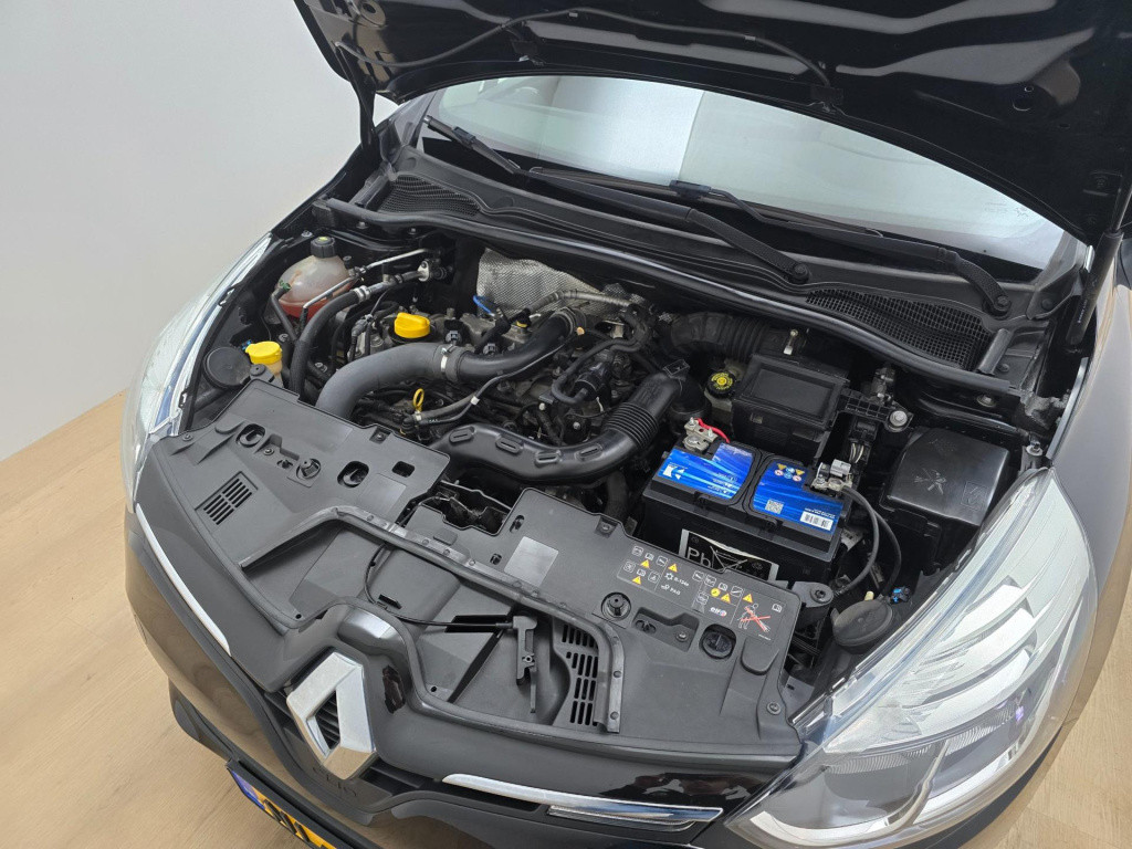 Renault Clio estate occasion automaat 1.2 met trekhaak en met cruisecontrol