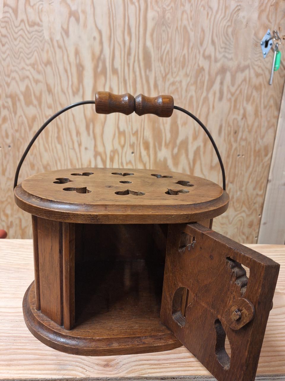 Nostalgie/Brocante  eikenhouten stoof