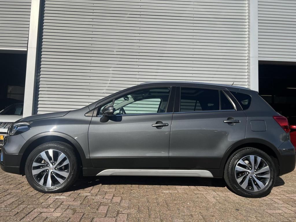 Suzuki Sx4 S-cross 1.4 boosterjet style smart hybrid
