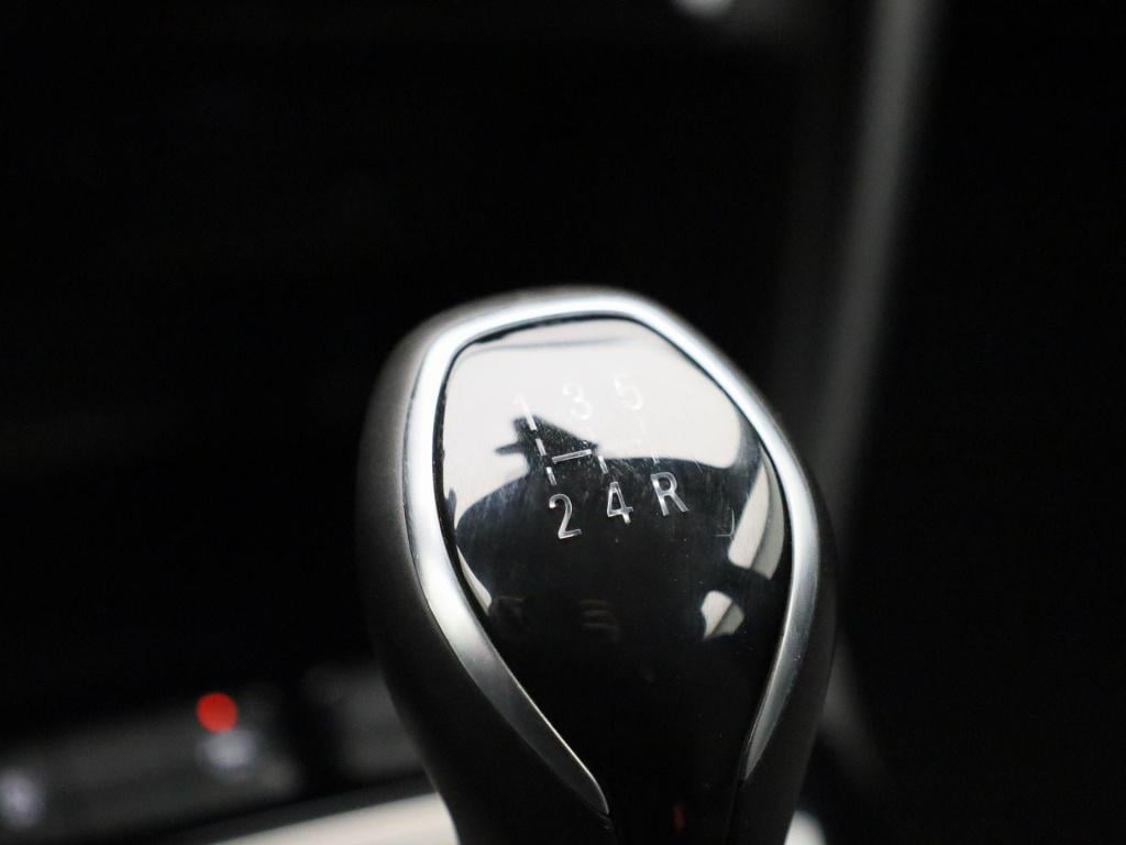 Opel Corsa 1.2 edition | lmv | navigatie | parkeer sensoren | airco | cruis