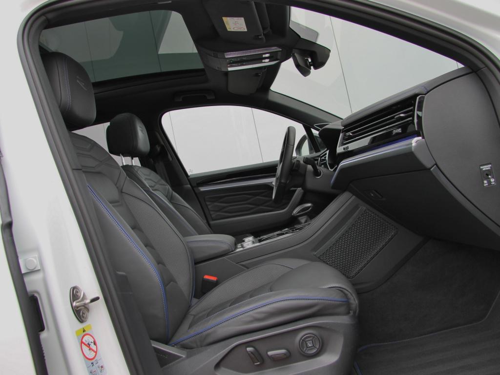 Volkswagen Touareg r 3.0 tsi ehybrid 462pk | full option