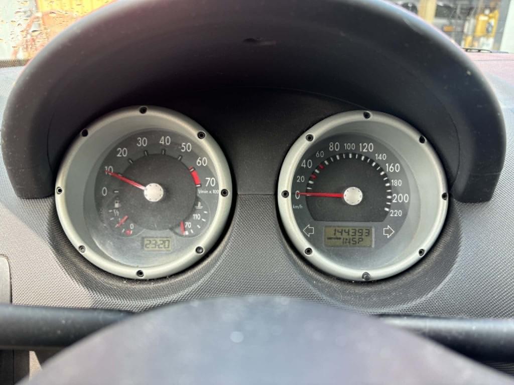 Volkswagen Polo 1.4-16v trendline