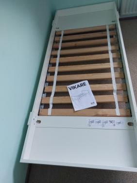 2 VIKARA meegroei bedden van IKEA