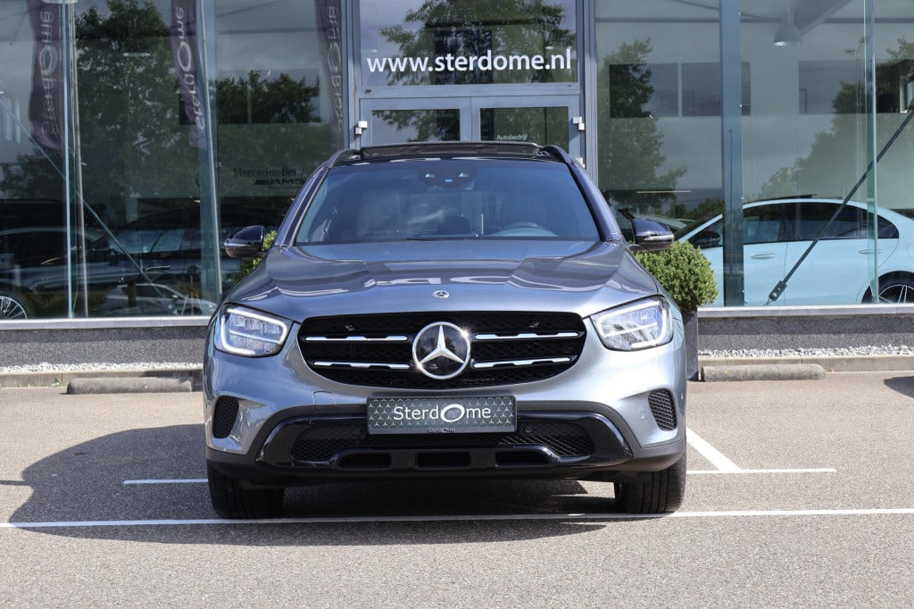 Mercedes-Benz Glc 300e 4matic business solution luxury l mbux l panoramadak