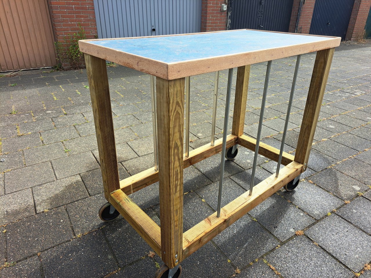 Werktafel/autobandenopslag