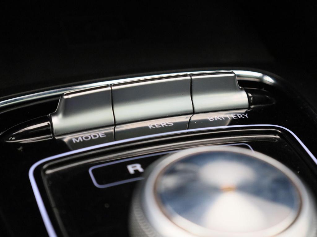 MG Zs Ev long range luxury 70 kwh 3-fase 11kw-lader | leder | panoramadak |