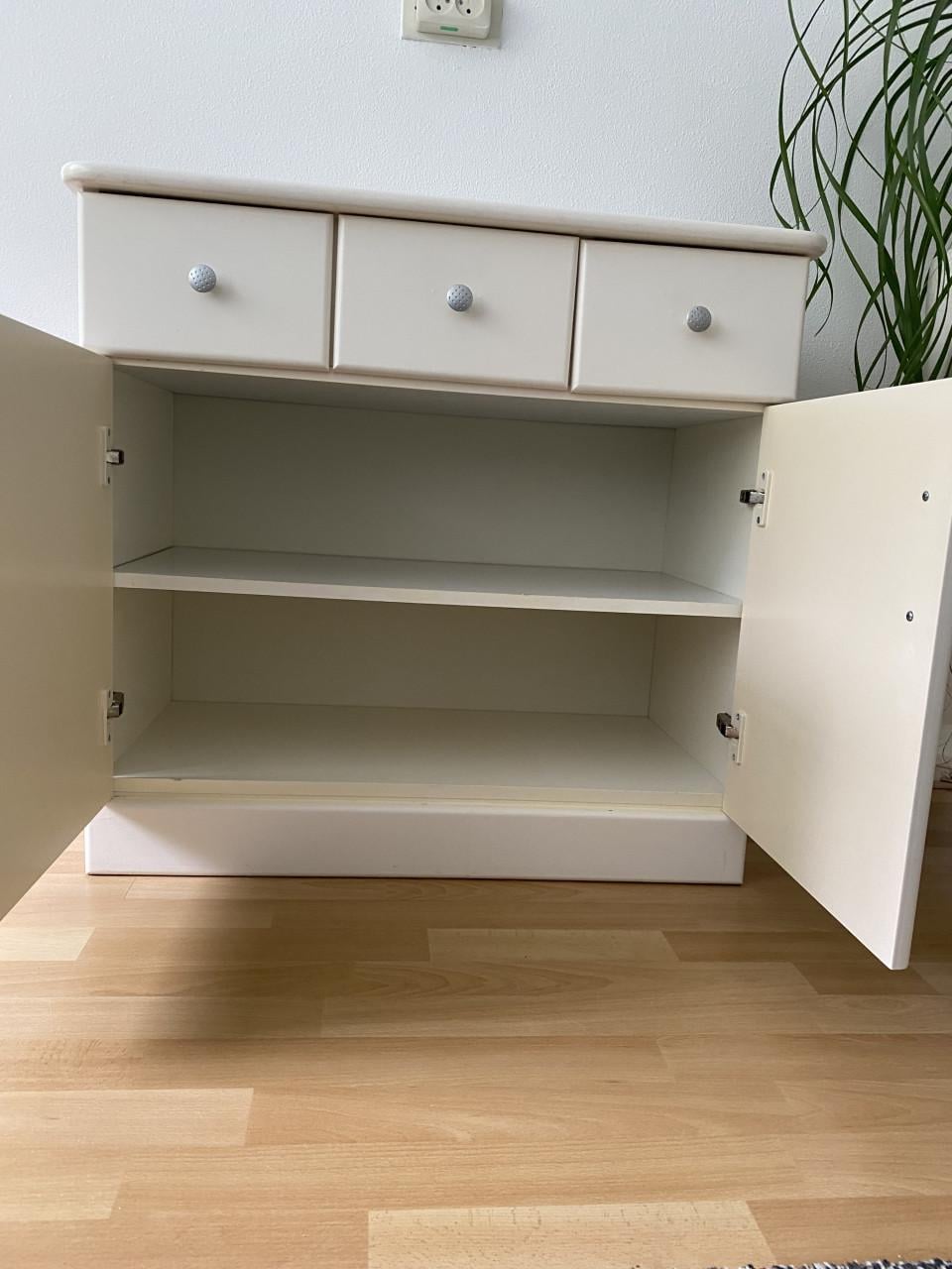 Oude commode