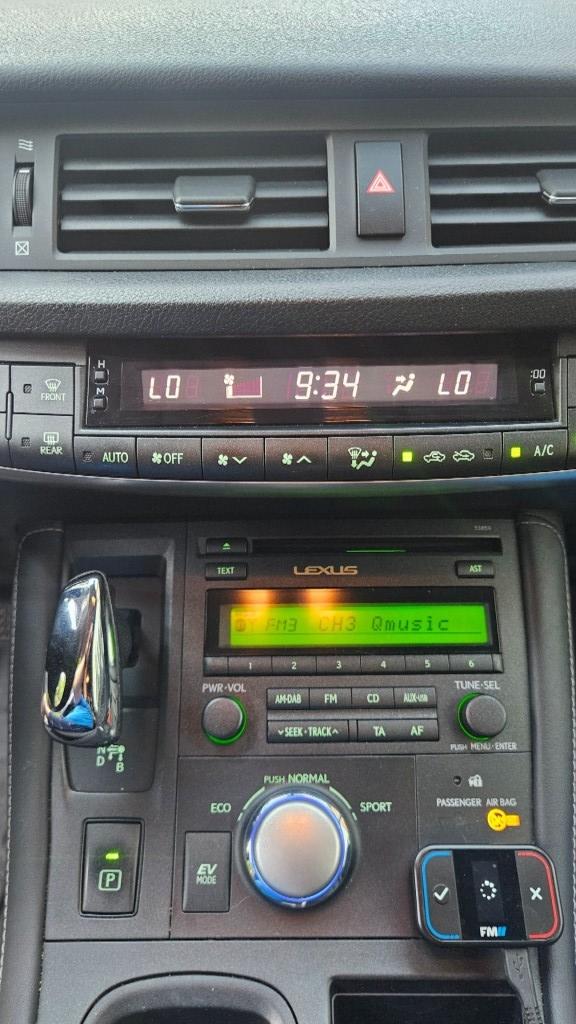 Lexus Ct 200h hybrid wit parelmoer/ nl auto / nap