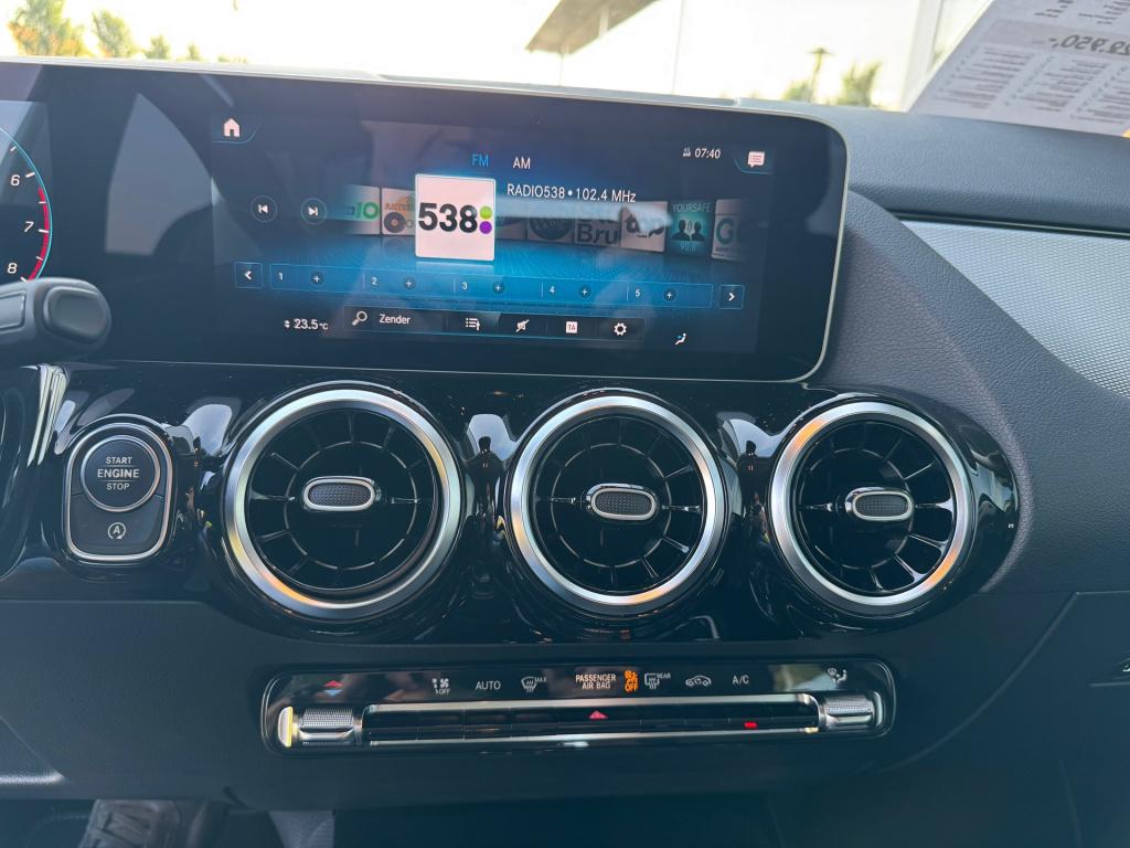 Mercedes-Benz B-Klasse 180 style automaat , achteruitrijcamera