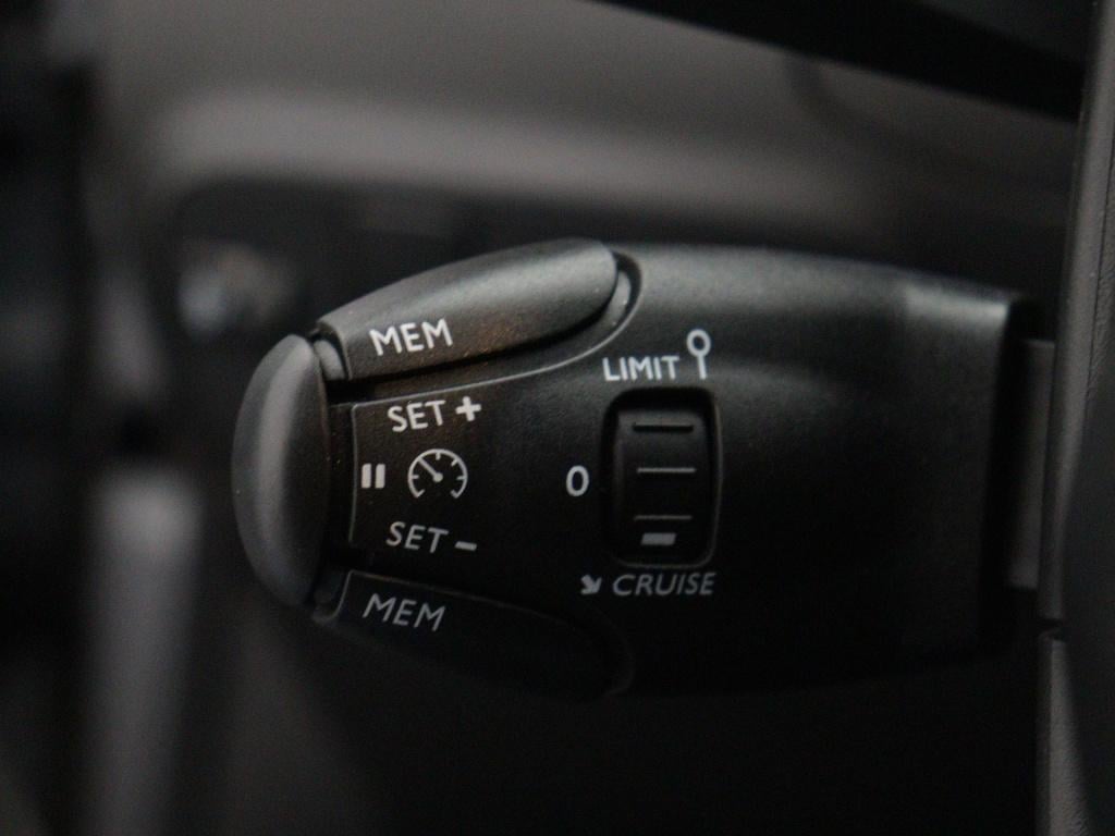 Citroen C3 82 pk feel | rijklaar | parkeersensoren achter | apple carplay /