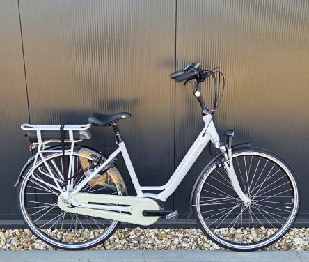 Mooie Batavus Wayz E-Go Bosch Active Line-Plus 400Wh 53cm