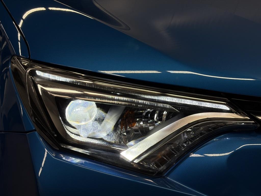 Toyota Rav4 2.5 hybrid style