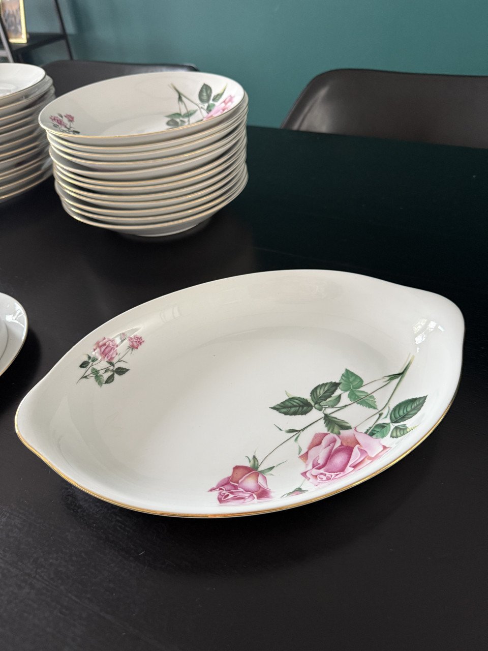 12-delig servies gouden rand en roze roosjes epiag D.F. Czecho slovakia