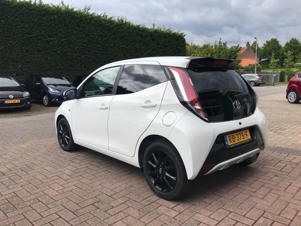 Toyota Aygo 1,0vvt-i x-play