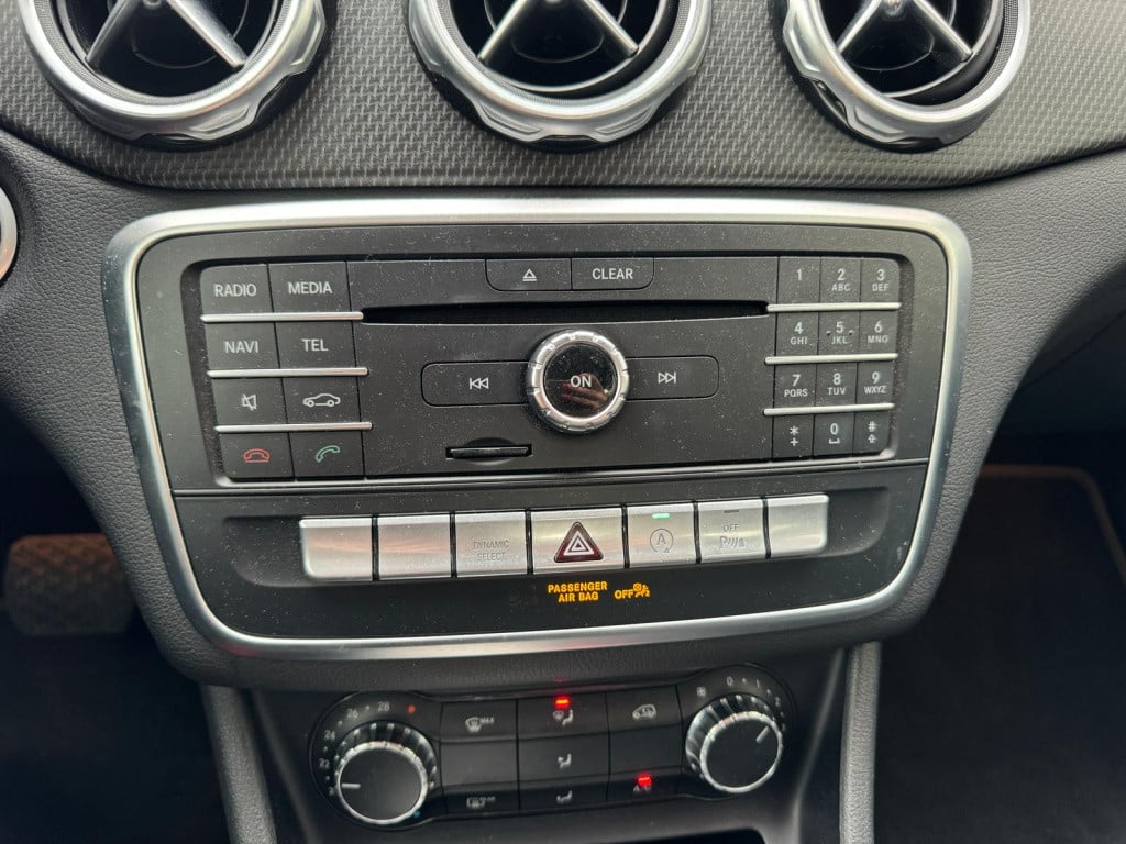 Mercedes-Benz Gla-klasse 180 business solution