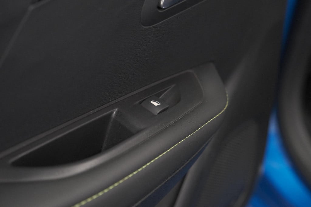Peugeot 208 puretech 100 gt | camera | dodehoekdetectie | apple carplay | s