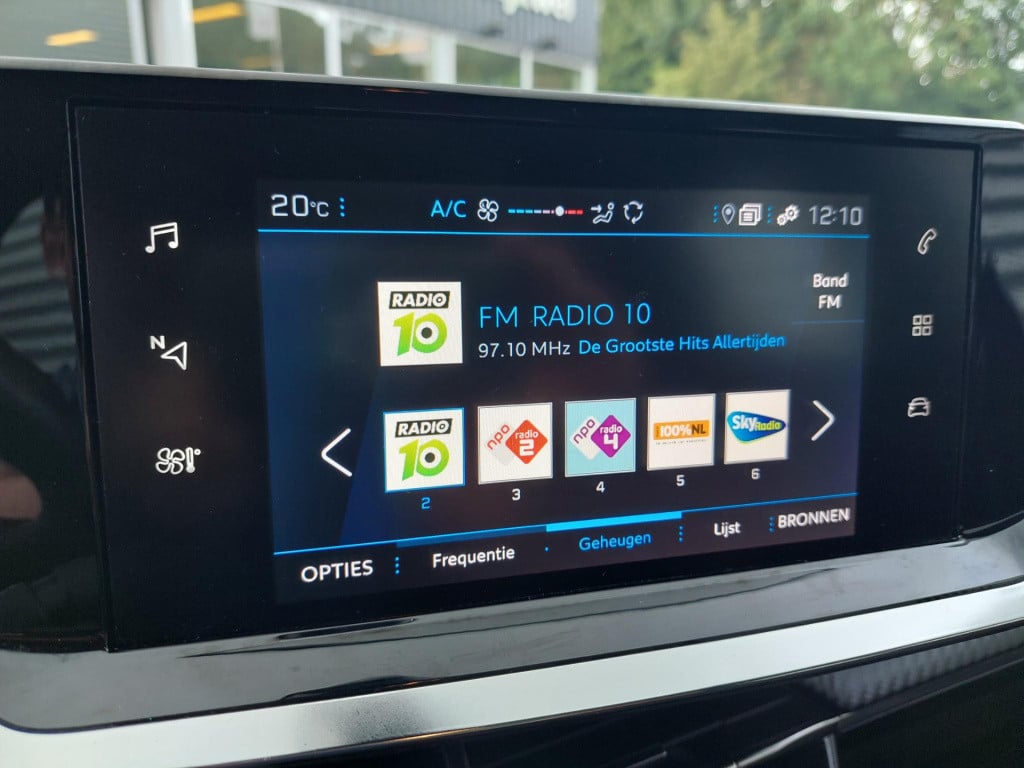 Peugeot 208 1.2 active pack navi/airco/lmv