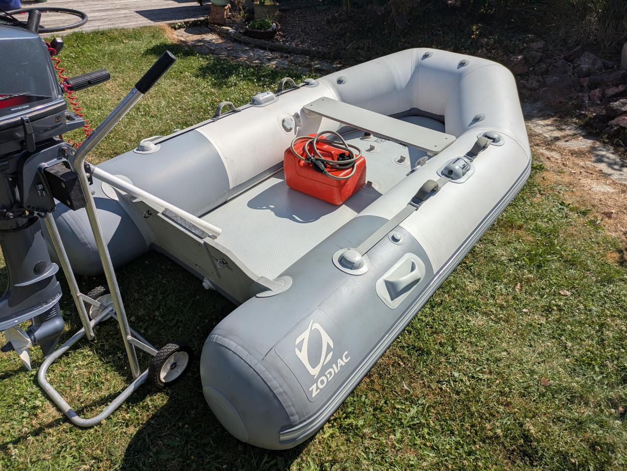 Zodiac Cadet 260 aerodeck / roll up.