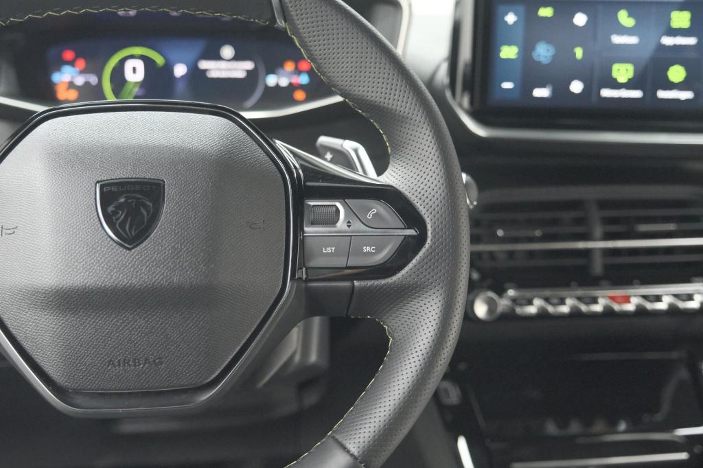 Peugeot 2008 puretech 130 eat8 gt | 360 camera | stoelmassage | adaptieve c